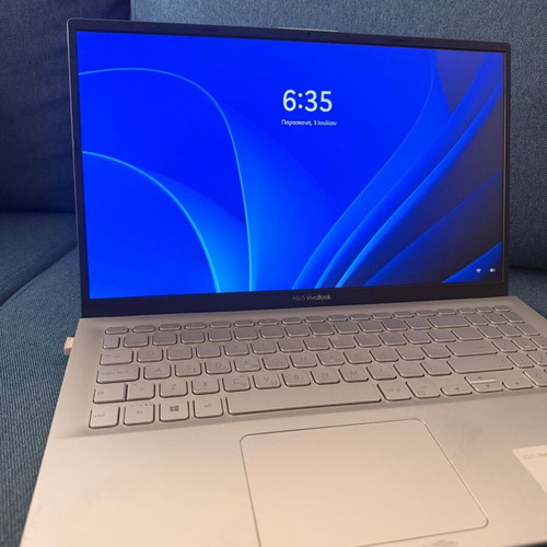 Asus VivoBook X512DA laptop Ryzen 7 SSD 512GB 8GB RAM like new with wireless mouse