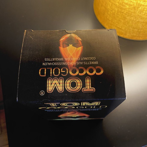 Tom Coco Gold coconut charcoal briquettes, 72 pieces