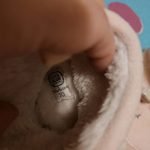 Fur baby boots used size 19-20 pink for girls