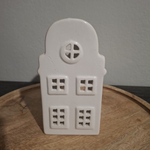 Ceramic decorative house candle holder like new, white