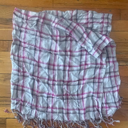 Scarf like new, square