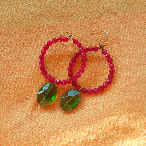 Boho earrings new, handmade with red and green beads