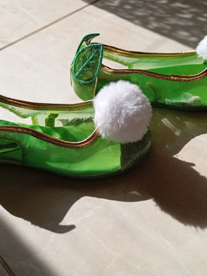 Tinker Bell Shoes Disney used, size 22-23