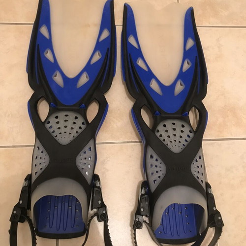 Mares X-Stream Blue/Black Open Heel Fins Size R Like New