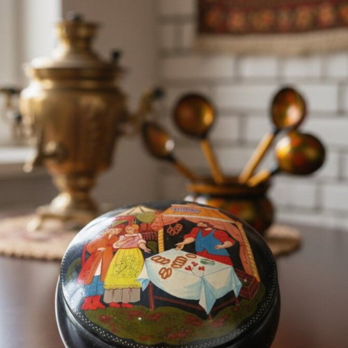 Vintage Russian Hand Painted Enamel Round Box, Metal Lacquer, 13cm