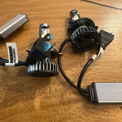 LED car bulbs new, 2 front