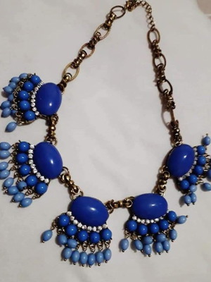 Bijou necklace like new with impressive summer colors