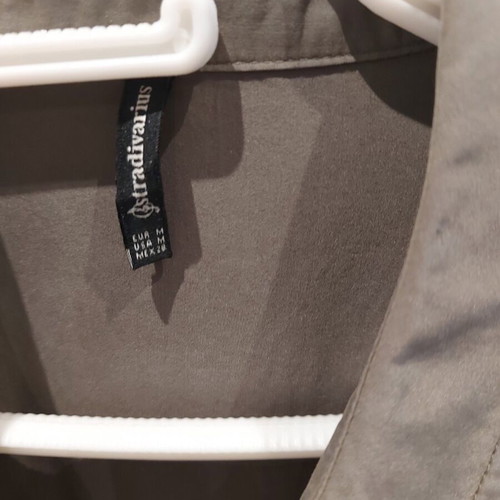 Stradivarius women's shirt khaki color like new, size M
