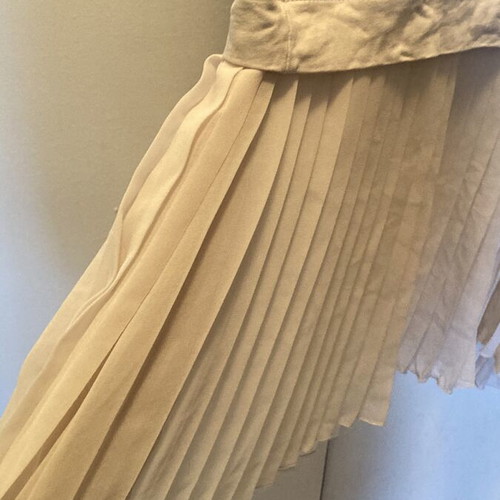 Zara cream dress with pleated cotton fabric, like new, size M