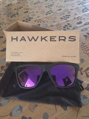 Hawkers sunglasses new, black matte frame with purple mirror lenses