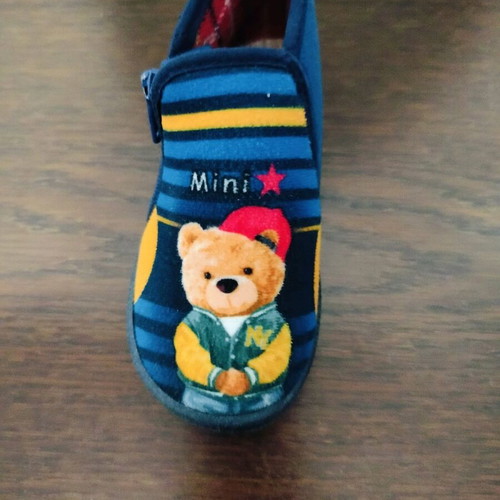 Geox kids shoe and slippers like new, sizes 24 and 26