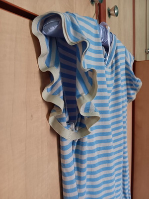 Striped beige-turquoise blouse medium like new, elastic fabric