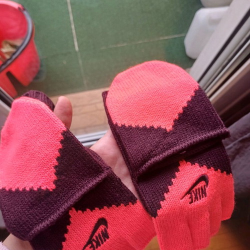 Nike gloves new