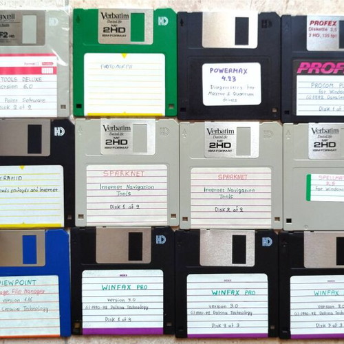 3.5" Floppy Disks Collection used, 99 pcs with Media Box