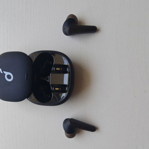 Anker Liberty Air 2 Pro earbuds fair condition