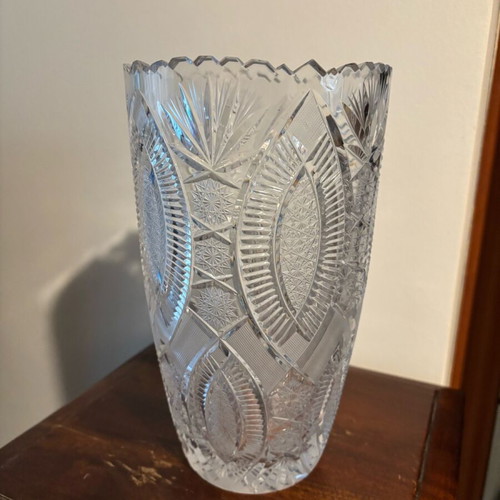 Crystal carved vase like new