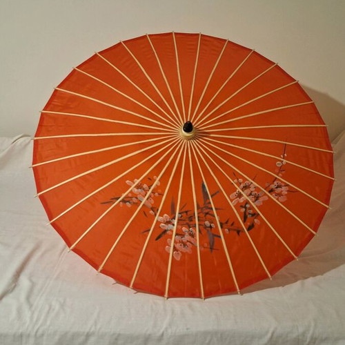 Decorative Chinese umbrella like new