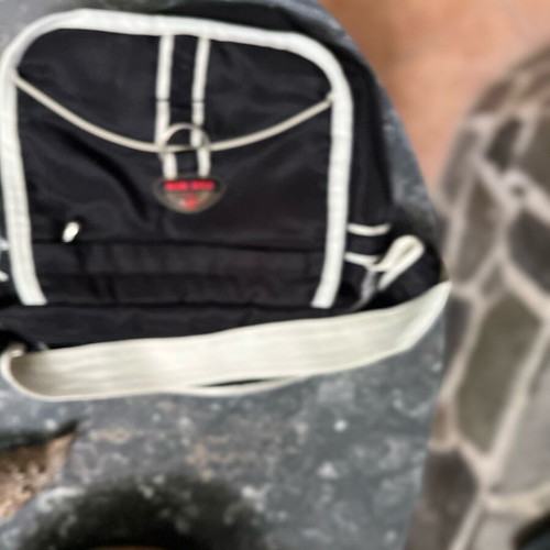 Black crossbody bag like new with multiple compartments