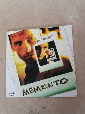 Memento DVD like new by Christopher Nolan