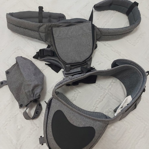 Premaman ergonomic baby carrier with seat like new