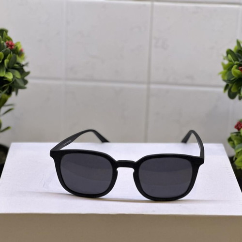 Unisex sunglasses Incredible black with polarized lens new
