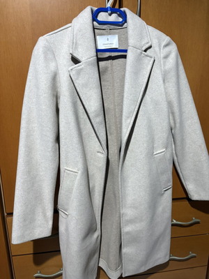 Stradivarius beige coat, like new
