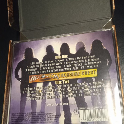 Helloween Treasure Chest Box Set used, limited edition 3CD metal