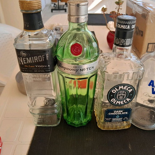 Used drink bottles pack of 7 empty for decoration