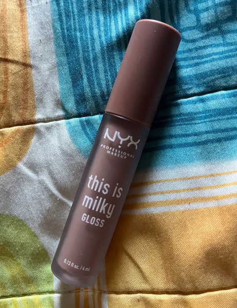 NYX - Lip Gloss 07 - Cookies and Milk