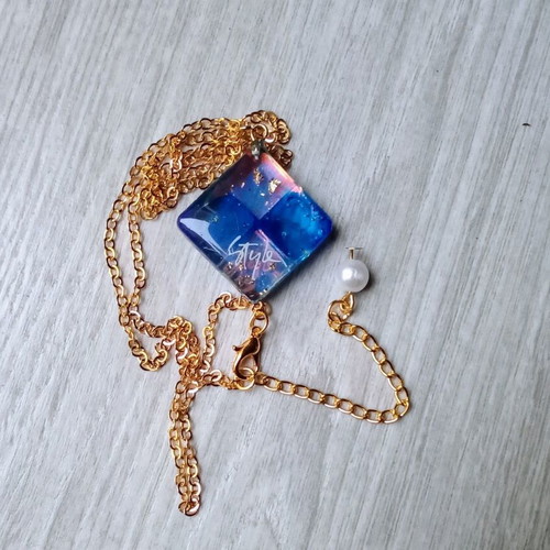 Handmade necklace blue and gold new with 45+5 cm chain