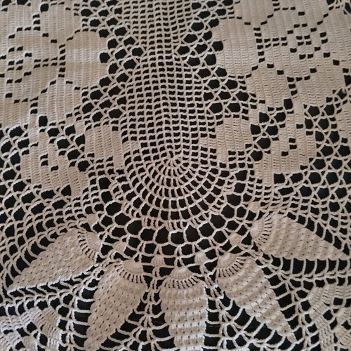 Handmade knitted doily new, dimensions 51×31