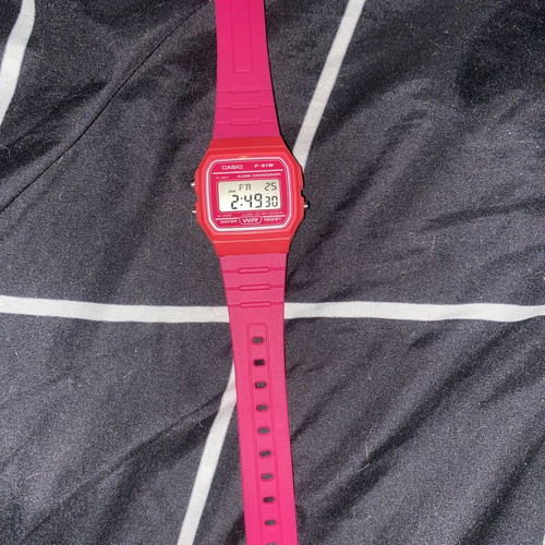 Casio women's pink watch new, never worn