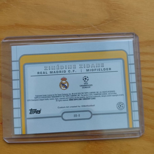 Topps UCC Flagship Zinedine Zidane 8-bit card like new