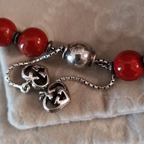 Gucci San Valentino bracelet with red wood beads and sterling silver like new
