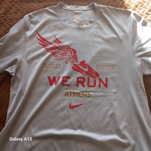 Αθλητικά T-shirt σε άριστη κατάσταση, πακέτο 4, μεγέθη L και M