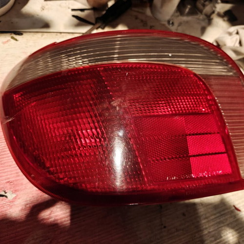 Toyota Yaris 2000 headlight used, Japanese
