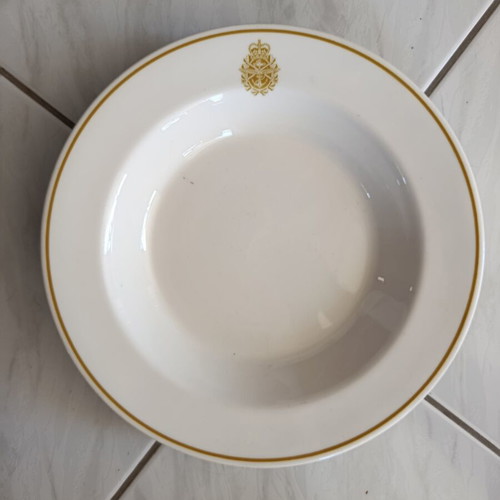 Canadian Armed Forces soup plate like new, diameter 23 cm