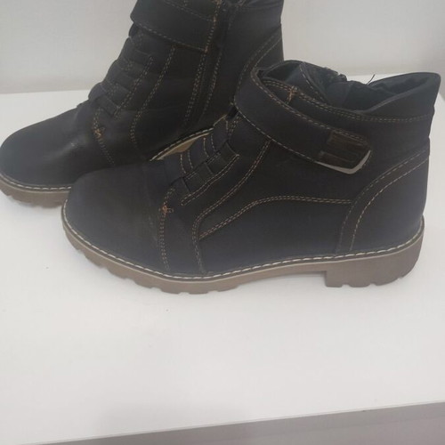 Women's ankle boots like new with warm lining and zipper, size 41
