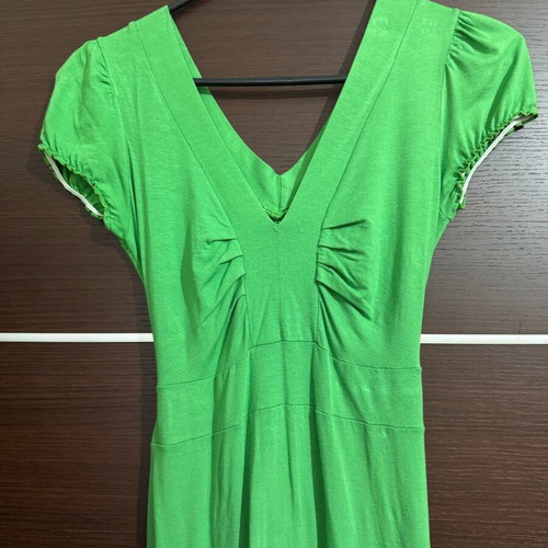 Summer dress green like new, breathable fabric