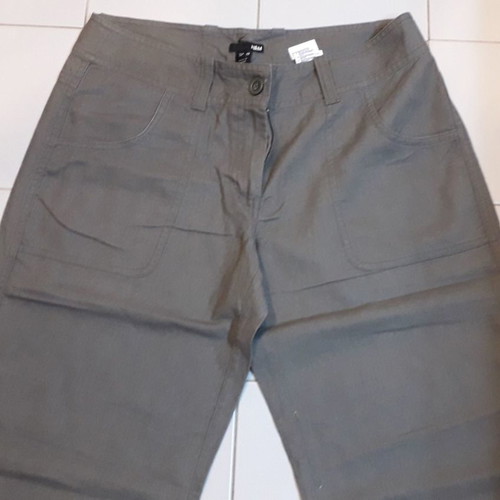 H & M olive pants in very good condition, size 40