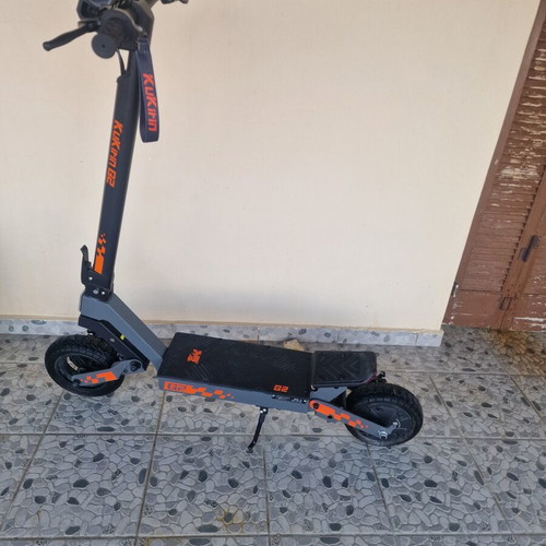 G2 electric scooter