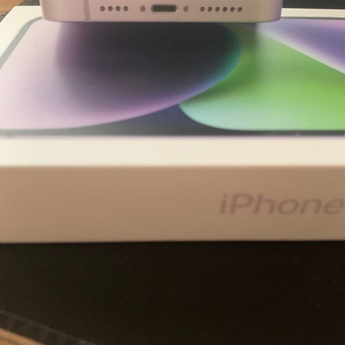 iPhone 14 Plus purple like new, 128GB