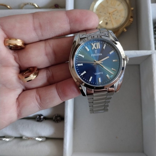 Festina bracelet watch with hypoallergenic earrings gift
