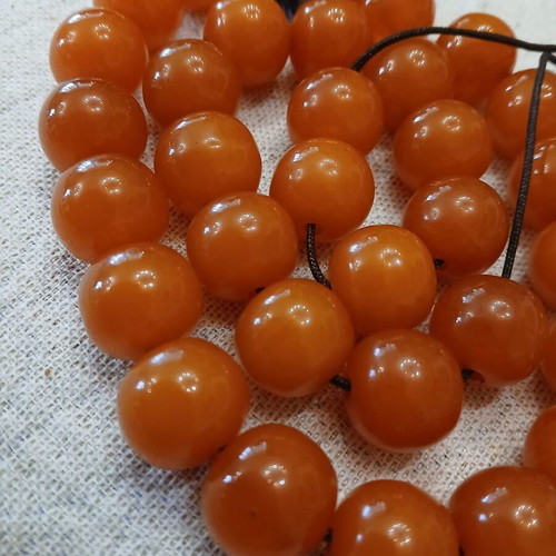 Mastic Worry Beads used, bakelite, vintage metal details