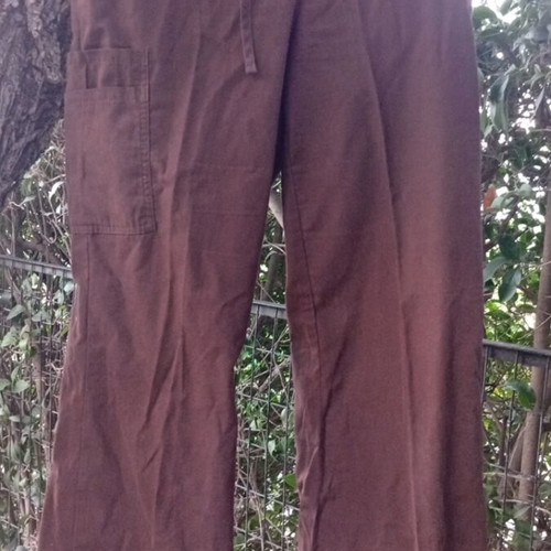 Scrubs medical work pants like new, size Large with pockets and elastic