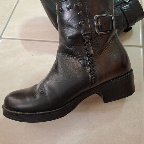 Leon Arch leather boots