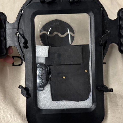 Underwater Dome Domemare phone case used with Bluetooth controller
