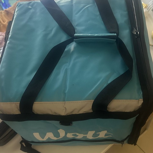 Wolt insulated backpack and food transport box