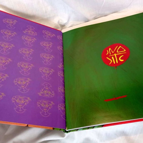 Kollimenos Me Tin Othoni children's book new, hardcover