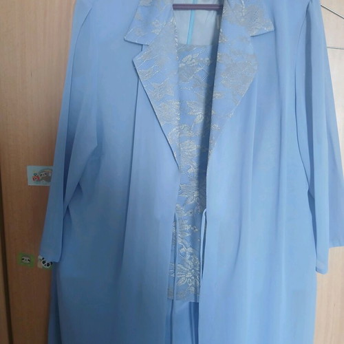 Three-piece evening outfit with viscose and lace, like new, blue large size